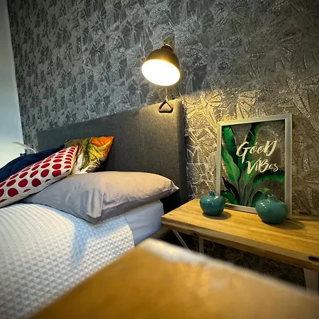 Private Room In A Stylish Flat London Exterior photo